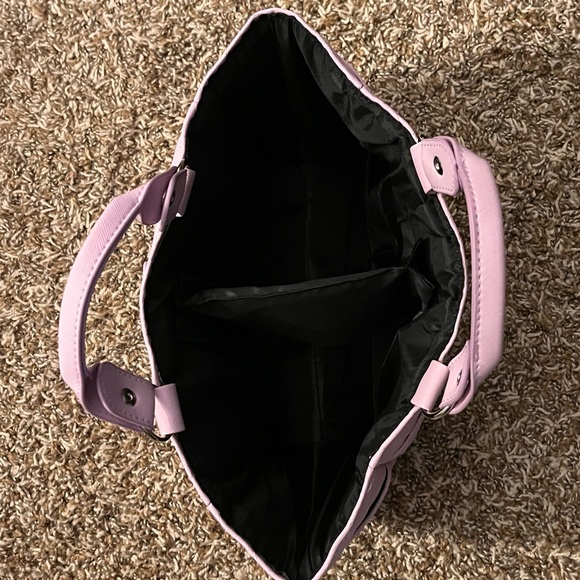 Lilac Kami-so ice skating tote - Picture 7 of 9